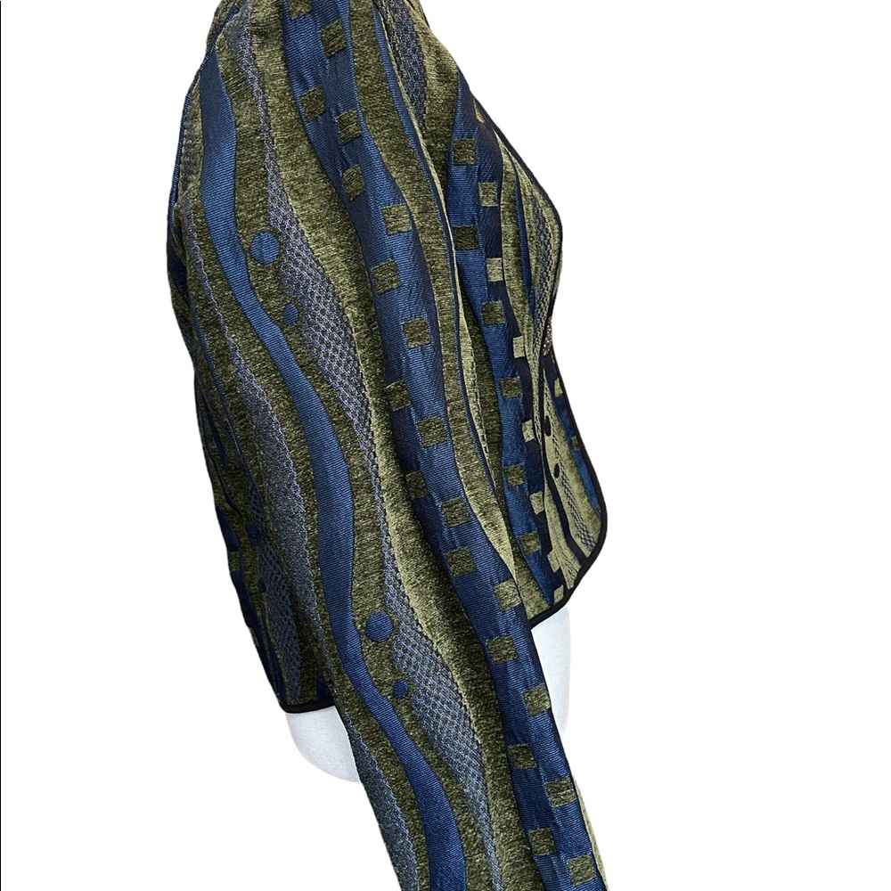 Women’s Reversible Patterned Light Jacket, Size M… - image 4